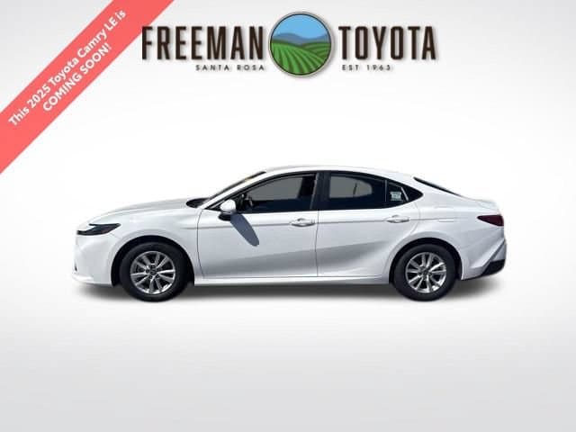 2025 Toyota Camry LE — photo 1 of 9