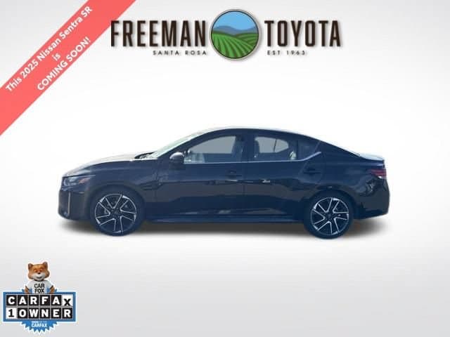2025 Nissan Sentra SR — photo 1 of 8