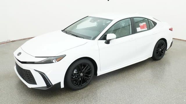 2026 Toyota Camry SE — photo 1 of 32