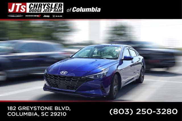 2021 Hyundai Elantra SEL — photo 1 of 3