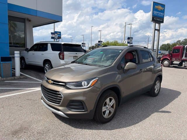 2021 Chevrolet Trax LT — photo 1 of 4