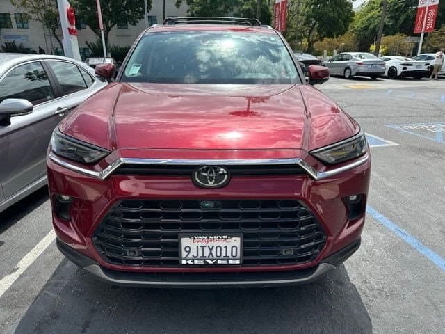 2024 Toyota Grand Highlander XLE — photo 1 of 5