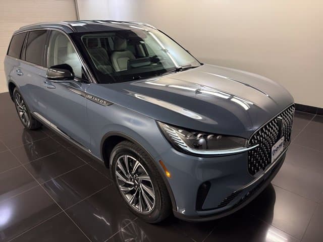 2026 Lincoln Aviator Premiere — photo 1 of 42