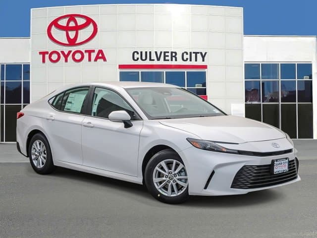 2026 Toyota Camry LE — photo 1 of 26