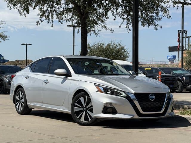 2019 Nissan Altima 2.5 SV — photo 1 of 13