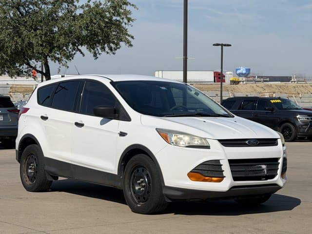 2014 Ford Escape S — photo 1 of 9