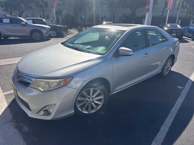 2014 Toyota Camry XLE — photo 1 of 4