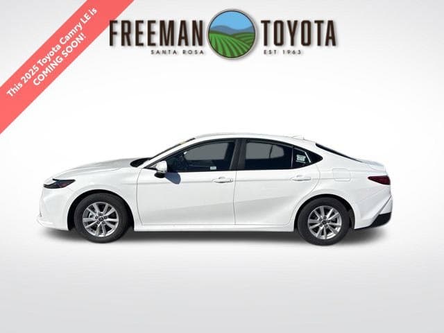2025 Toyota Camry LE — photo 1 of 9