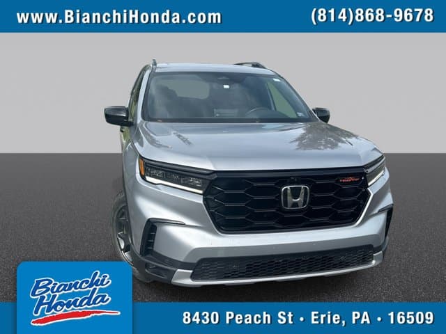 2025 Honda Pilot TrailSport — photo 1 of 9