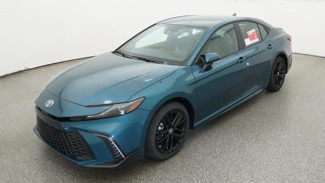 2026 Toyota Camry SE — photo 1 of 52