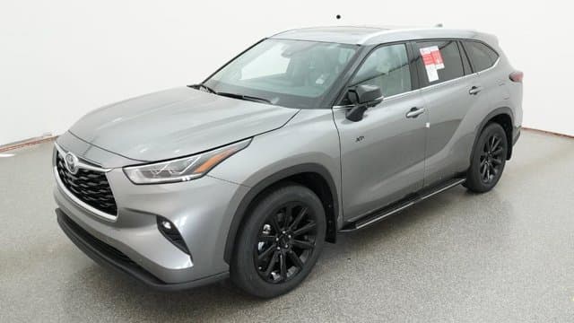 2026 Toyota Highlander Limited — photo 1 of 32