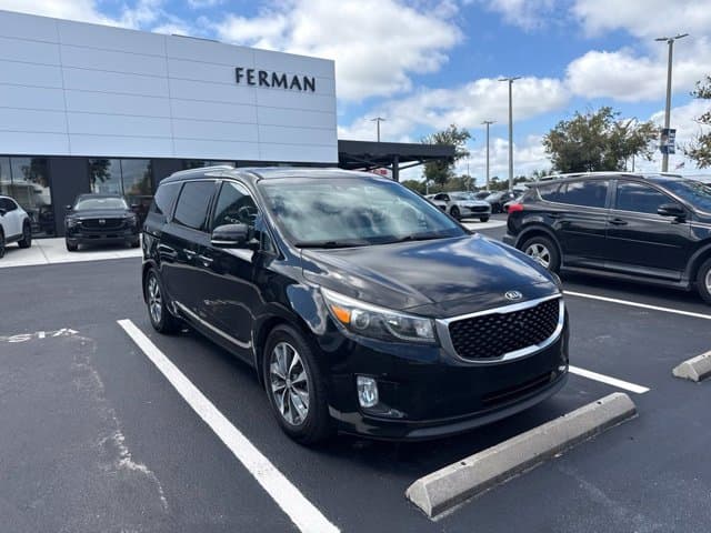2016 Kia Sedona SX — photo 1 of 15