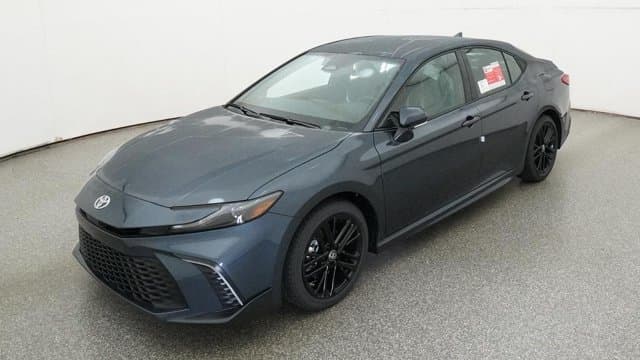 2026 Toyota Camry SE — photo 1 of 51