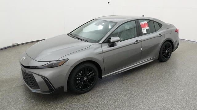 2026 Toyota Camry SE — photo 1 of 52