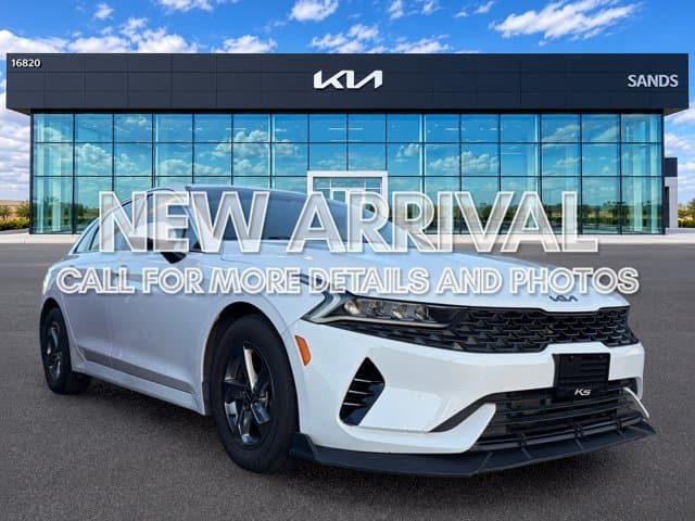 2022 Kia K5 LXS — photo 1 of 15