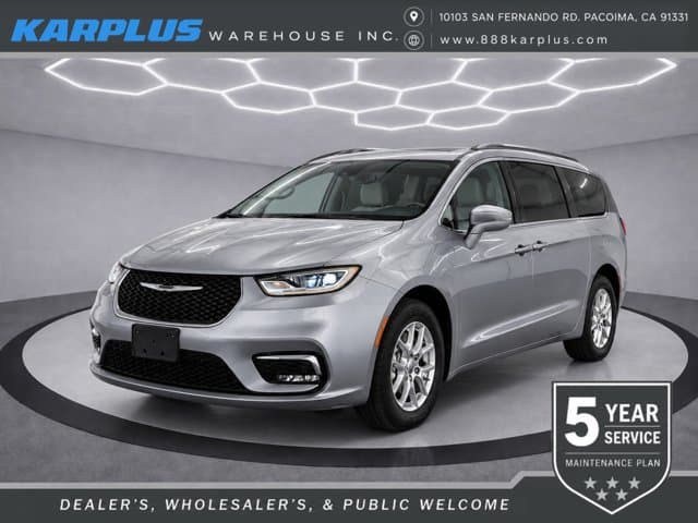 2021 Chrysler Pacifica Touring L — photo 1 of 5