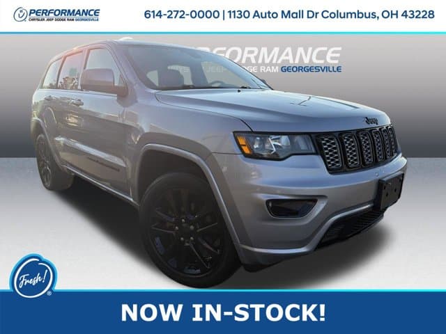 2019 Jeep Grand Cherokee Altitude — photo 1 of 23