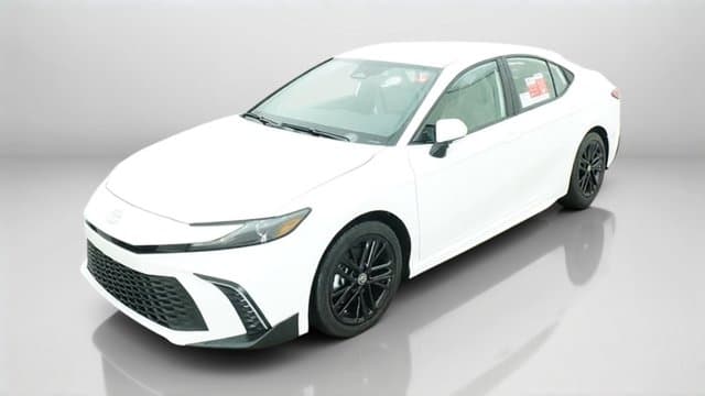 2026 Toyota Camry SE — photo 1 of 52