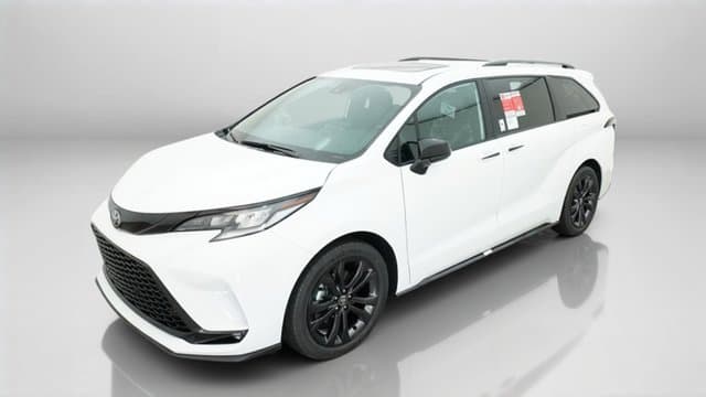 2026 Toyota Sienna XSE — photo 1 of 16