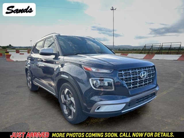 2021 Hyundai Venue Denim — photo 1 of 11