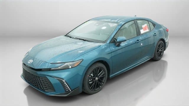 2026 Toyota Camry SE — photo 1 of 46
