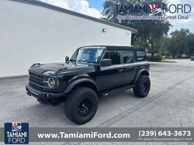 2022 Ford Bronco Base — photo 1 of 16