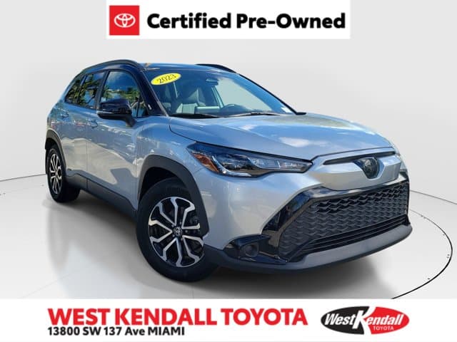 2023 Toyota Corolla Cross Hybrid S — photo 1 of 32