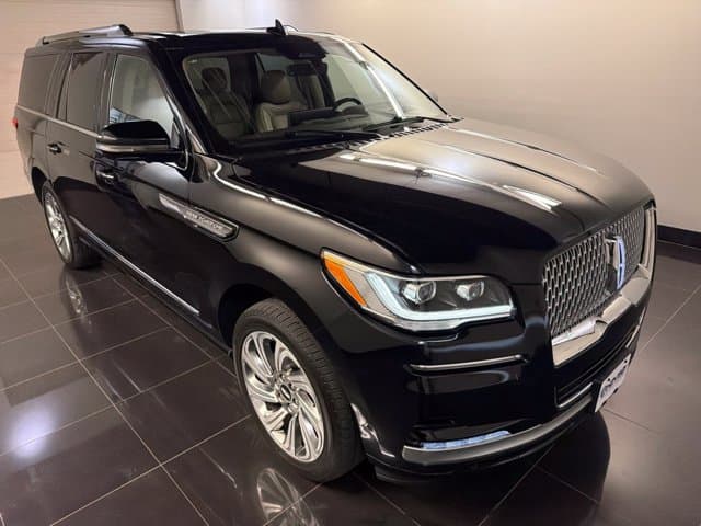 2024 Lincoln Navigator L Reserve — photo 1 of 44