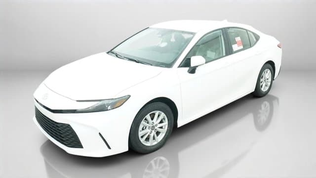 2026 Toyota Camry LE — photo 1 of 46
