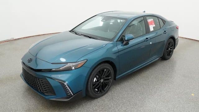 2026 Toyota Camry SE — photo 1 of 32