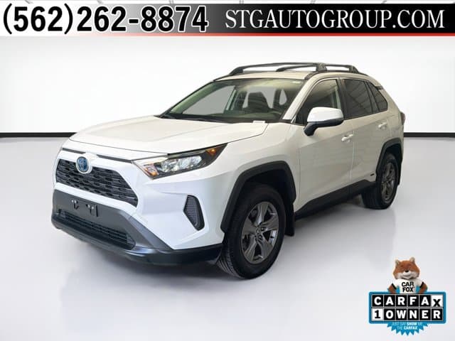 2022 Toyota RAV4 LE — photo 1 of 16