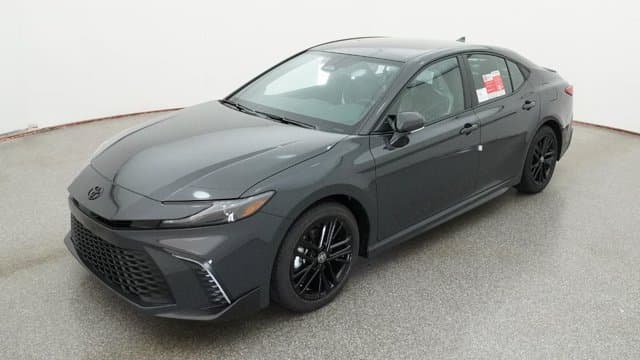 2026 Toyota Camry SE — photo 1 of 32