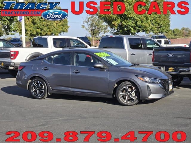 2025 Nissan Sentra SV — photo 1 of 27