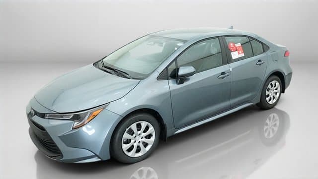2027 Toyota Corolla LE — photo 1 of 16