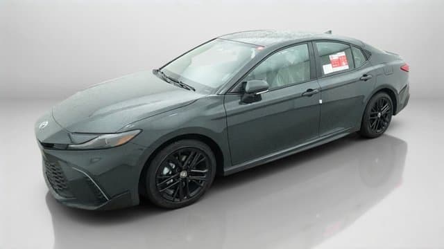 2026 Toyota Camry SE — photo 1 of 46