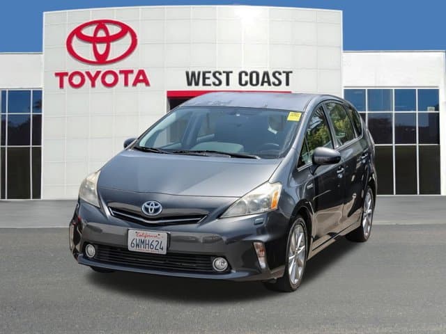 2012 Toyota Prius v Five — photo 1 of 15