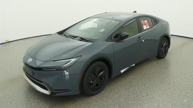 2027 Toyota Prius Plug-In Hybrid SE — photo 1 of 32