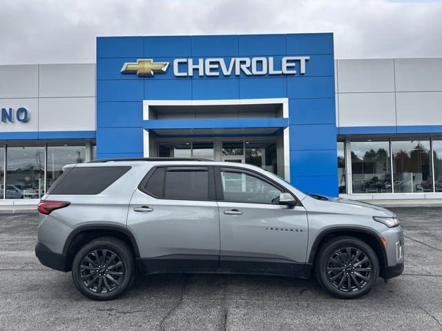 2023 Chevrolet Traverse RS — photo 1 of 20