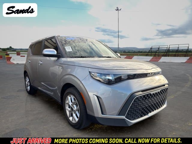 2025 Kia Soul S — photo 1 of 11
