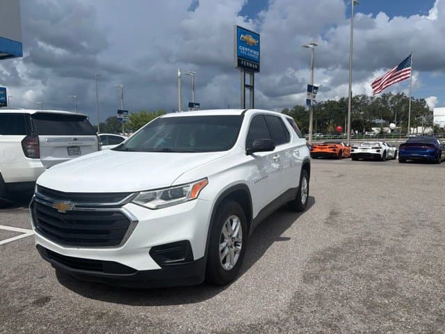 2020 Chevrolet Traverse LS — photo 1 of 19