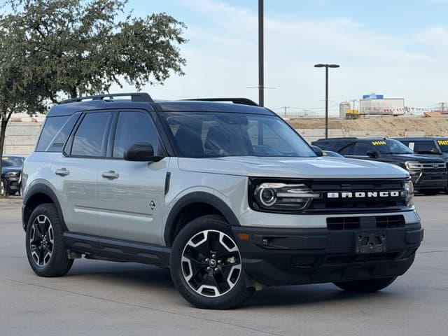 2021 Ford Bronco Sport Outer Banks — photo 1 of 13