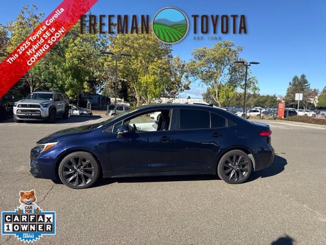 2025 Toyota Corolla Hybrid SE — photo 1 of 8