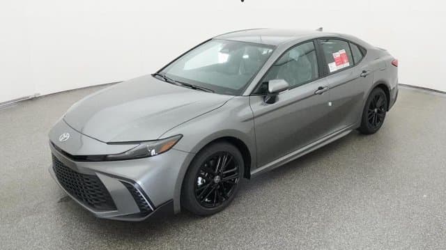 2026 Toyota Camry SE — photo 1 of 52