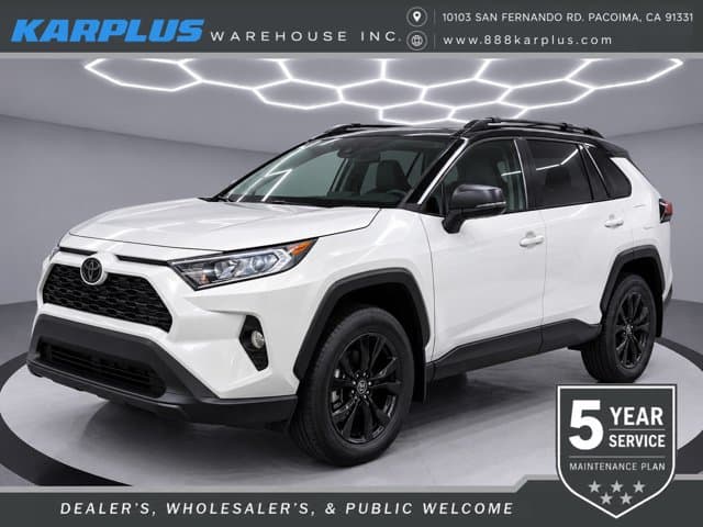 2021 Toyota RAV4 XLE — photo 1 of 3