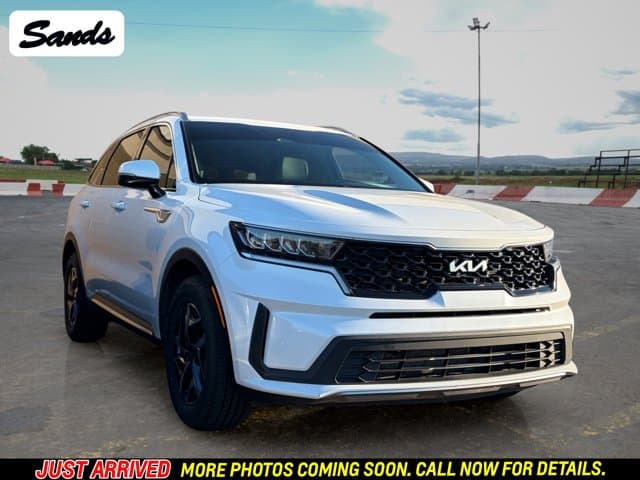2022 Kia Sorento Hybrid S — photo 1 of 15