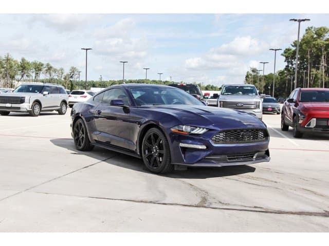2020 Ford Mustang Base — photo 1 of 32