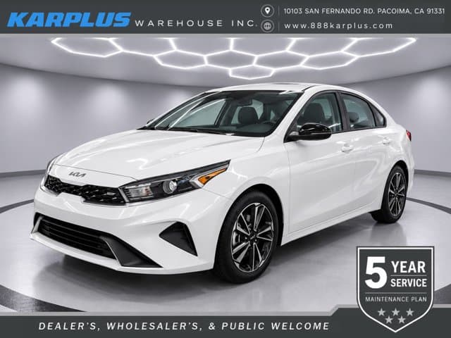 2023 Kia Forte LXS — photo 1 of 4
