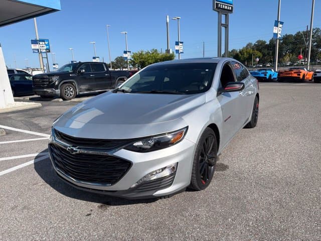 2022 Chevrolet Malibu LT — photo 1 of 20
