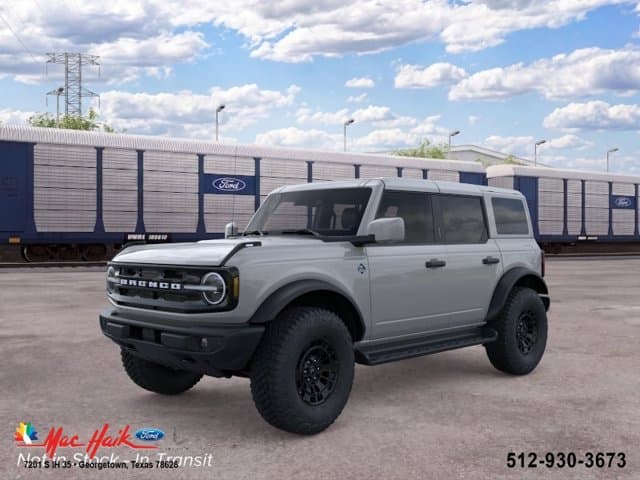 2026 Ford Bronco Outer Banks — photo 1 of 25