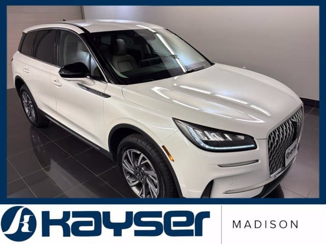 2023 Lincoln Corsair Standard — photo 1 of 41